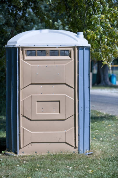Best Portable toilet rental cost  in Inwood, WV